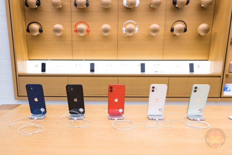 iphone-12-and-12-pro-series-at-apple-store-shibuya-10.jpg