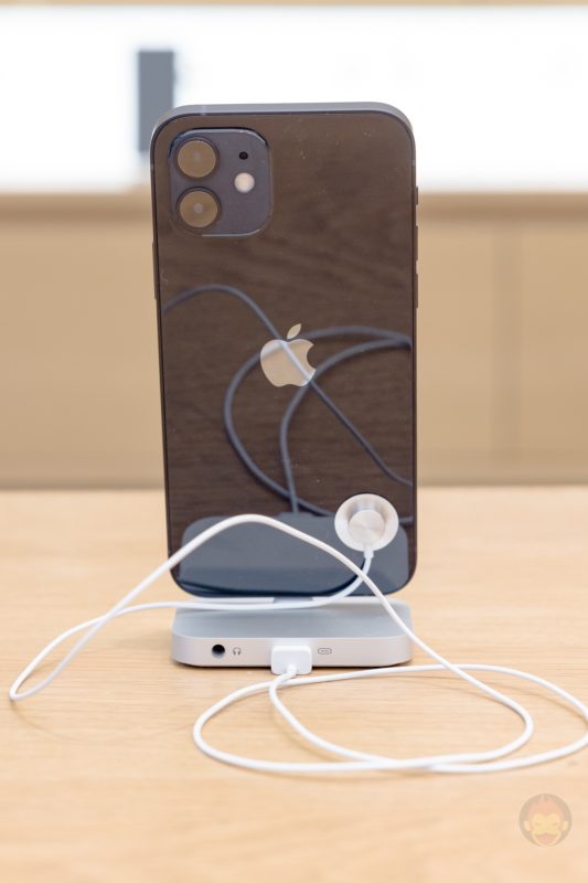 iphone-12-and-12-pro-series-at-apple-store-shibuya-15.jpg