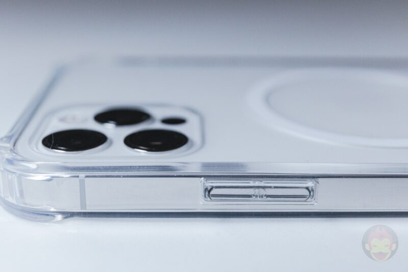 Beyeah-iPhone12Pro-Clear-MagSafe-Case-Review-04.jpg