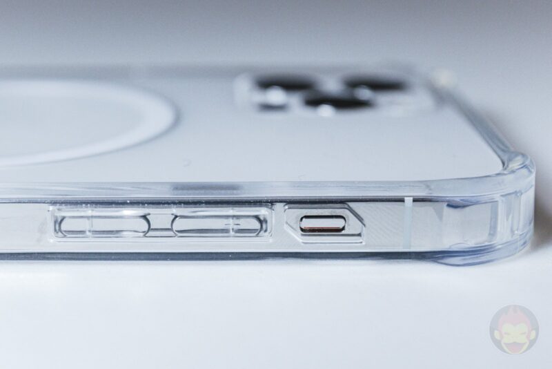 Beyeah-iPhone12Pro-Clear-MagSafe-Case-Review-06.jpg