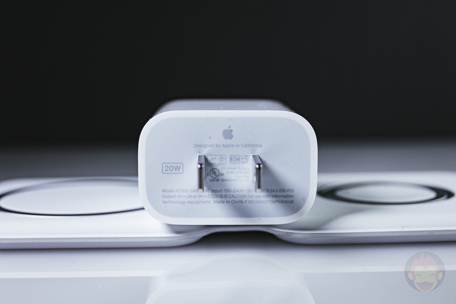 MagSafe-Duo-Charger-Review-04.jpg