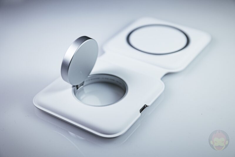 MagSafe-Duo-Charger-Review-10.jpg