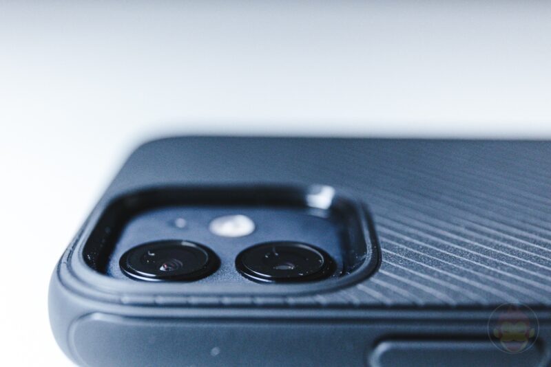 Spigen-Mag-Armour-iPhone12-Case-Review-06.jpg