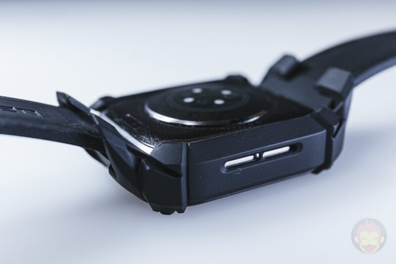Apple-Watch-G-SHOCK-Elecom-Case-and-UAG-Band-Review-04.jpg