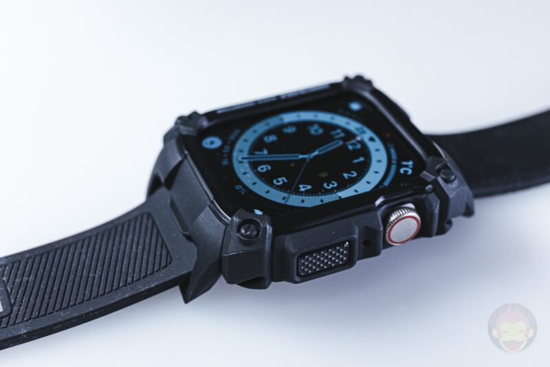 Apple-Watch-G-SHOCK-Elecom-Case-and-UAG-Band-Review-06.jpg