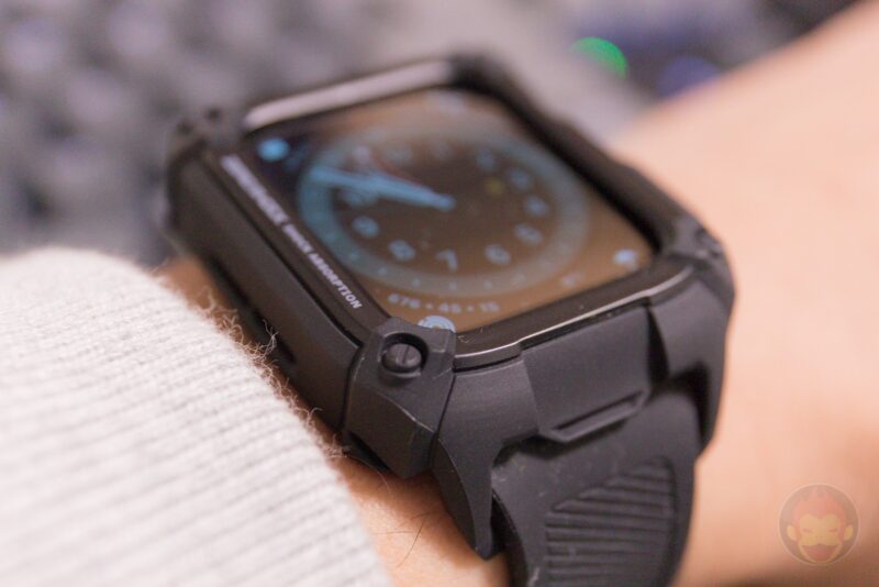 Apple-Watch-G-SHOCK-Elecom-Case-and-UAG-Band-Review-12.jpg