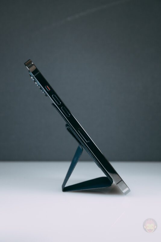 MOFT-magsafe-supported-magnetic-stand-review-12.jpg