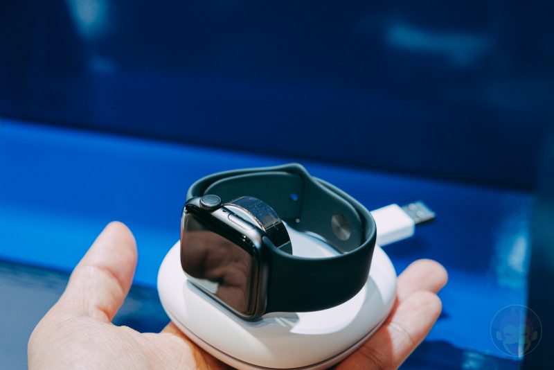 Anker-Apple-Watch-charging-accessories-hands-on-05.jpg