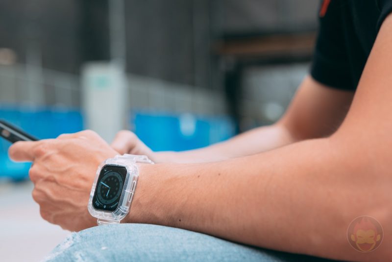 NAKOP-iWatch-Clear-Band-Review-02.jpg