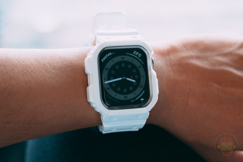 amBand-Apple-Watch-White-G-SHOCK-Case-02.jpg