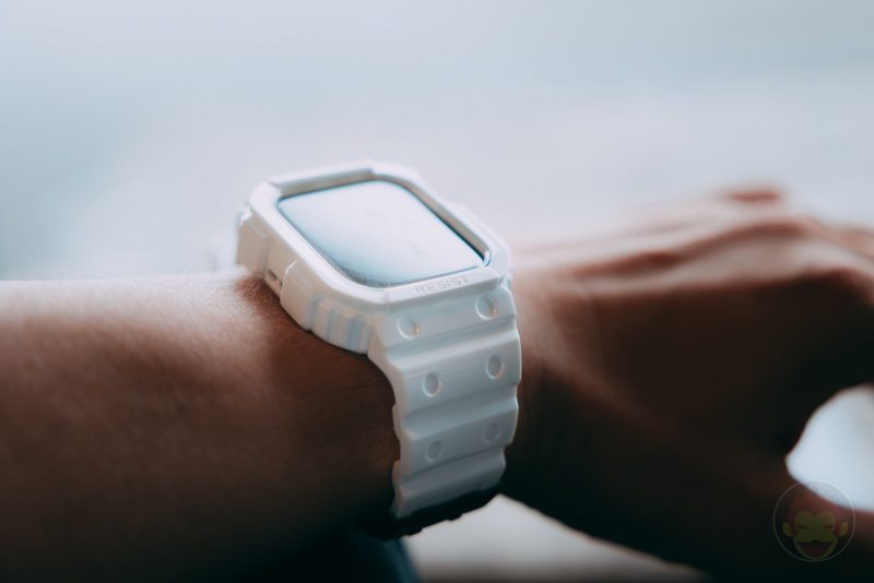 amBand-Apple-Watch-White-G-SHOCK-Case-09.jpg