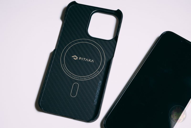 PITAKA-MagSafe-Compatible-Case-Review-10.jpg