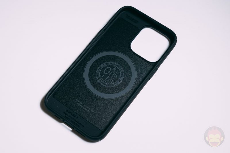 iPhone13-Spigen-Mag-Armour-Review-04.jpg