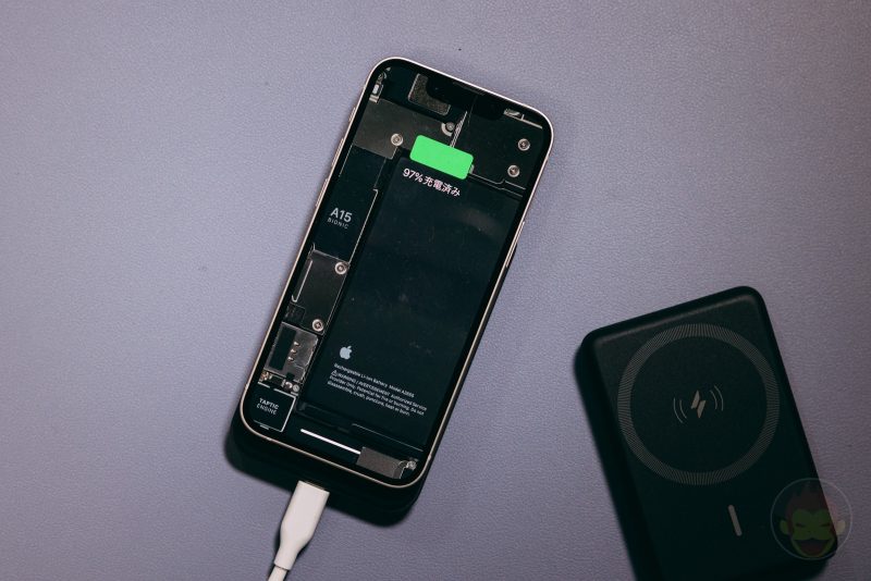 Anker-622-Magnetic-Battery-MagGo-Review-15.jpg