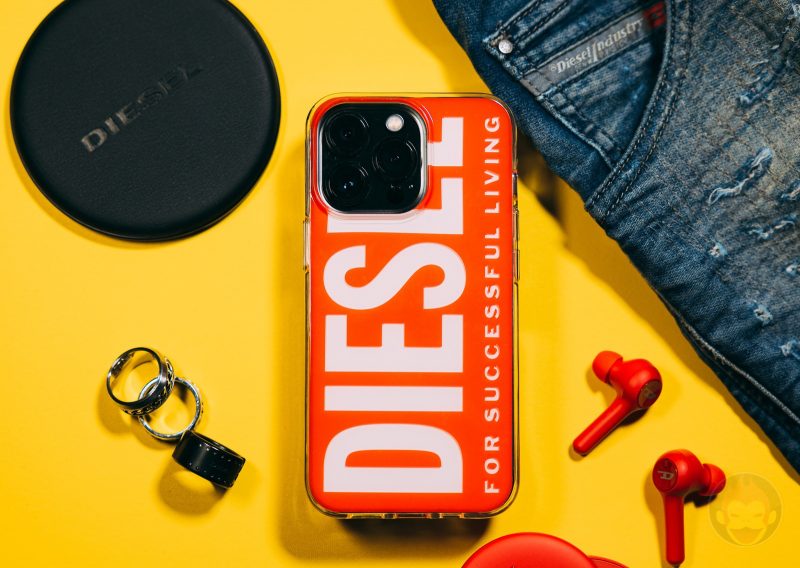 DIESEL-Clear-Case-FW21-Review-06.jpg