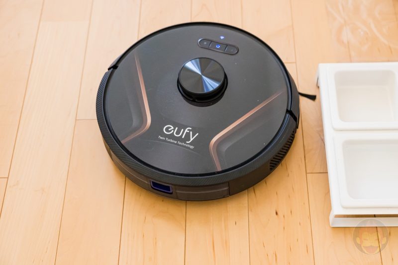 Life-with-Anker-Eufy-RoboVac-G30-Hybrid-06.jpg
