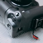 Canon-R5-R6-Battery-Grip-BG-R10-Review-02.jpg