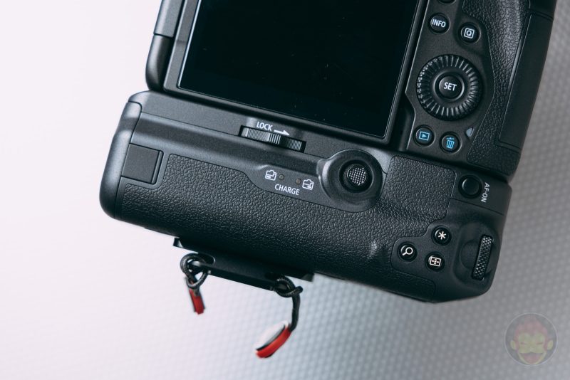Canon-R5-R6-Battery-Grip-BG-R10-Review-03.jpg