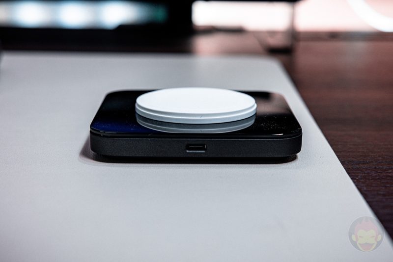 Nomad-Base-One-MagSafe-Charging-Station-02.jpg