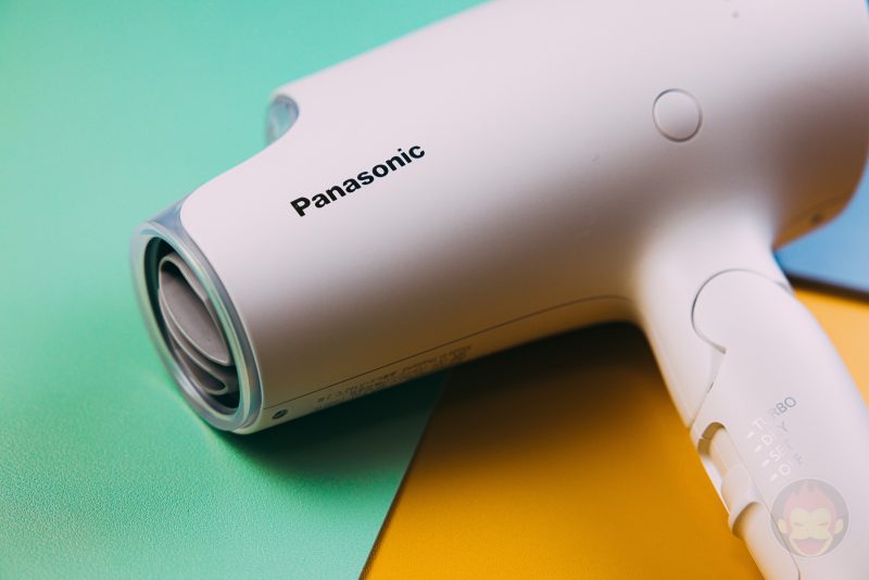 Panasonic-Hair-Dryer-NanoCare-EH-NA0G-Review-03.jpg