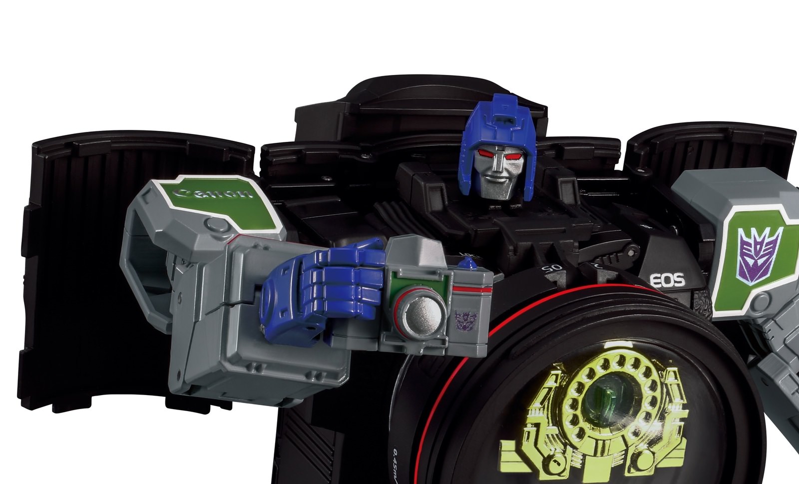 Canon R5 Transformers Toy 05