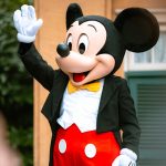 Tokyo-Disneyland-Jamboree-Mickey-lets-dance-show-07.jpg