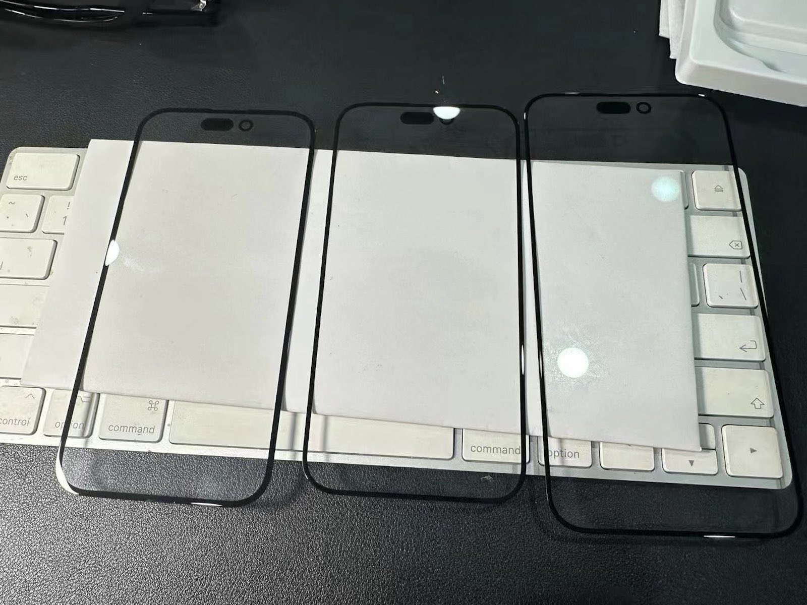 Iphone15 series dynamic island front glass panel