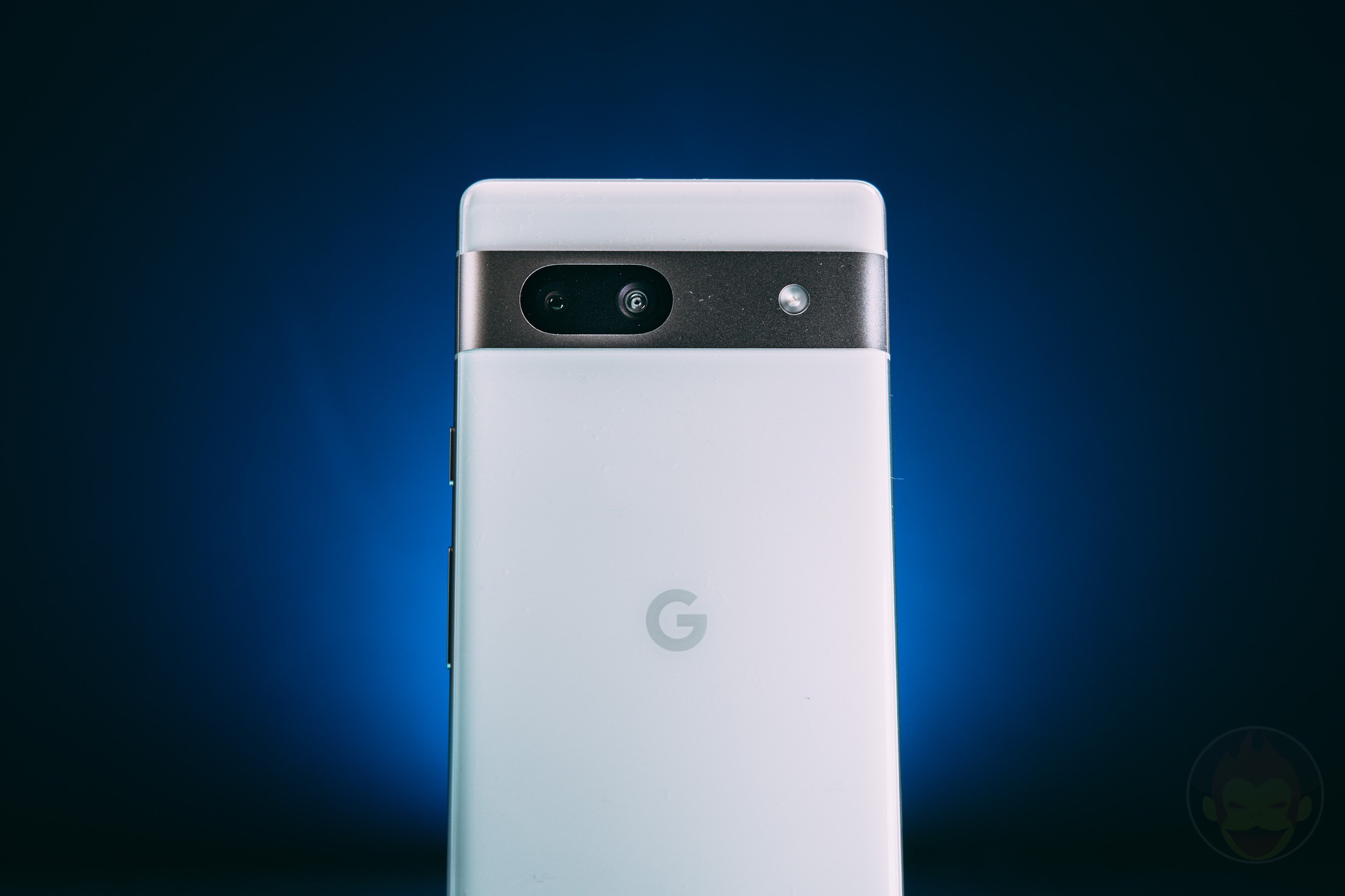 GoriMe Google Pixel 7a Review outside 01