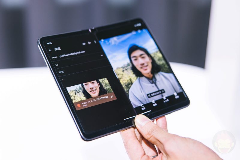 Google-Pixel-Fold-Hands-On-Review-05.jpg