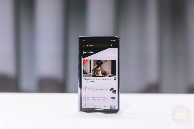 Google-Pixel-Fold-Hands-On-Review-10.jpg