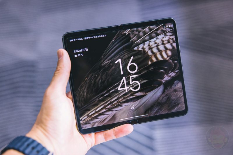 Google-Pixel-Fold-Hands-On-Review-25.jpg