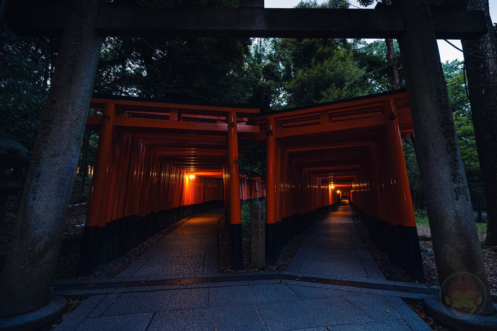 Kyoto Fushimi Inari at midnight 04