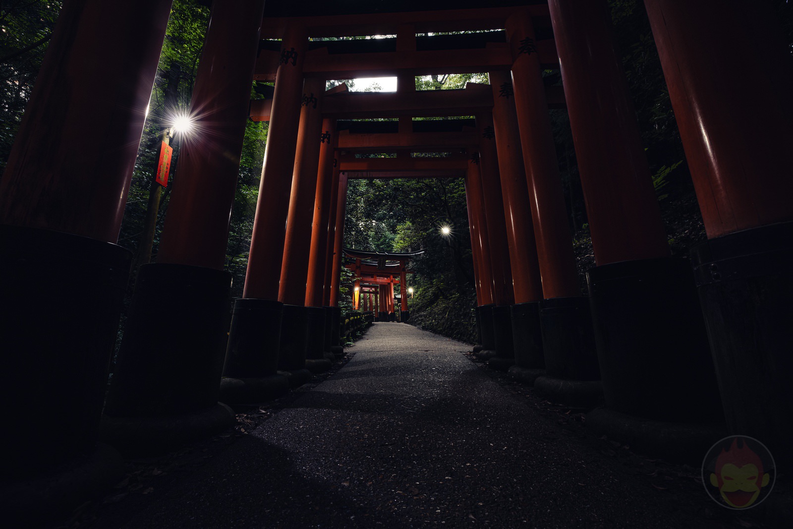 Kyoto Fushimi Inari at midnight 08