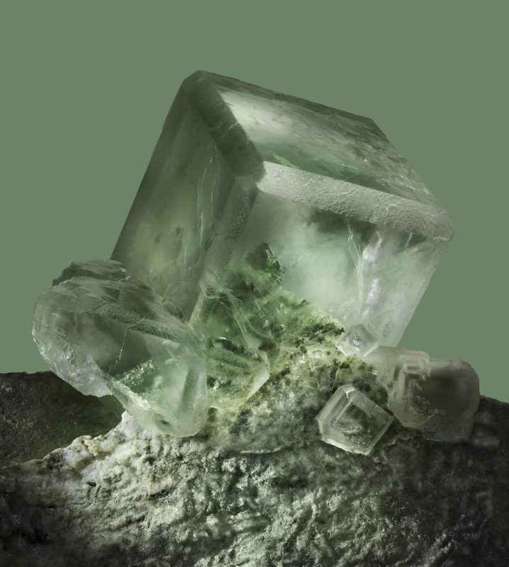 google-pixel-8-haze-dark