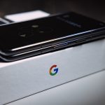 Google-Pixel-Fold-at-home-comparing-with-other-products-03.jpg