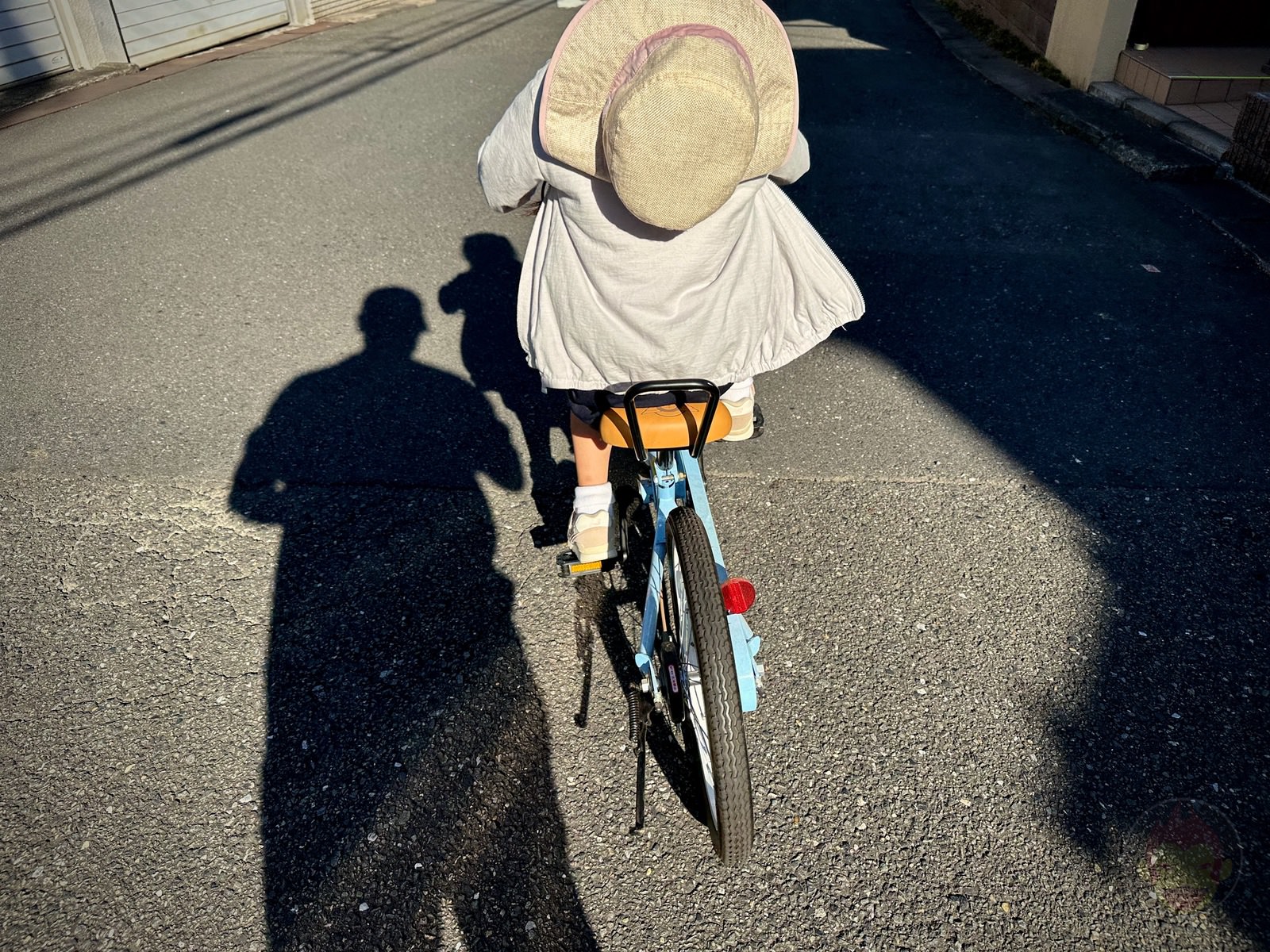 My daughter learned how to ride a bicycle 01