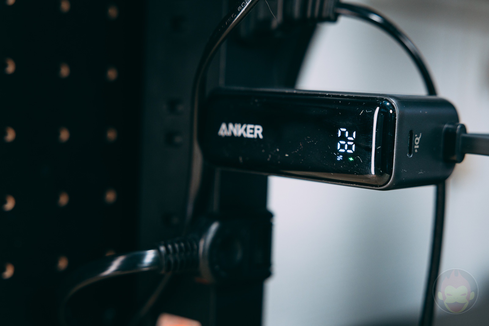 Anker PowerBank Fusion 30w built in cable 04