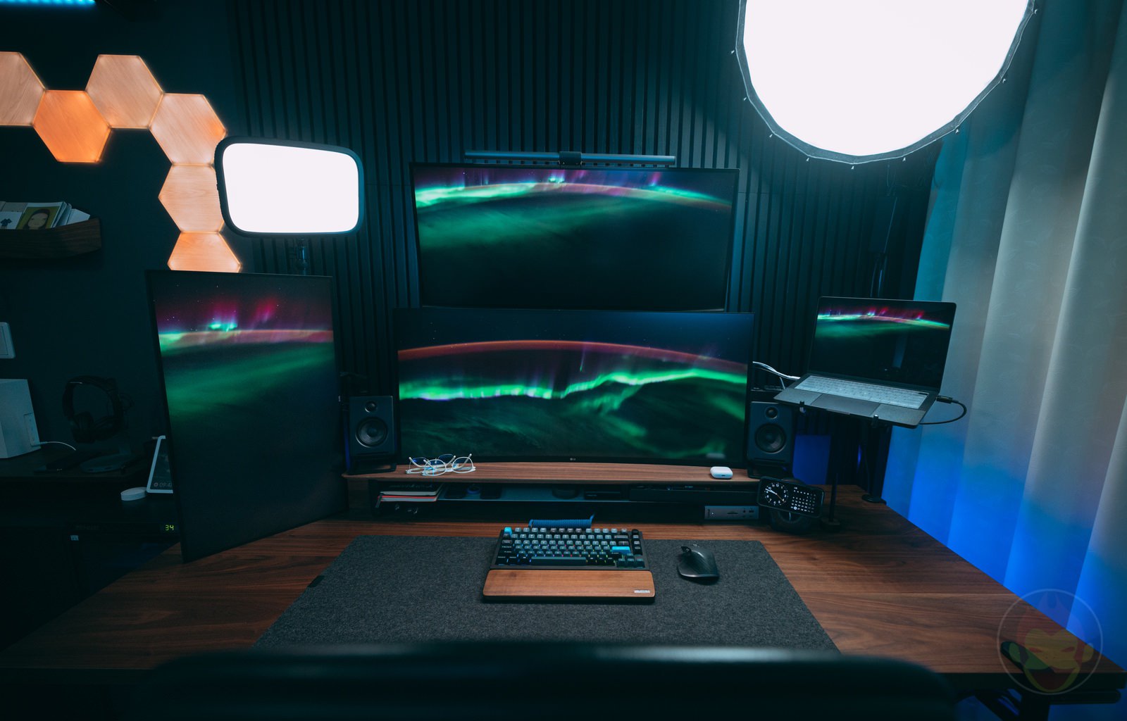 GoriMe-Desk-Setup-2024-03-01.jpg