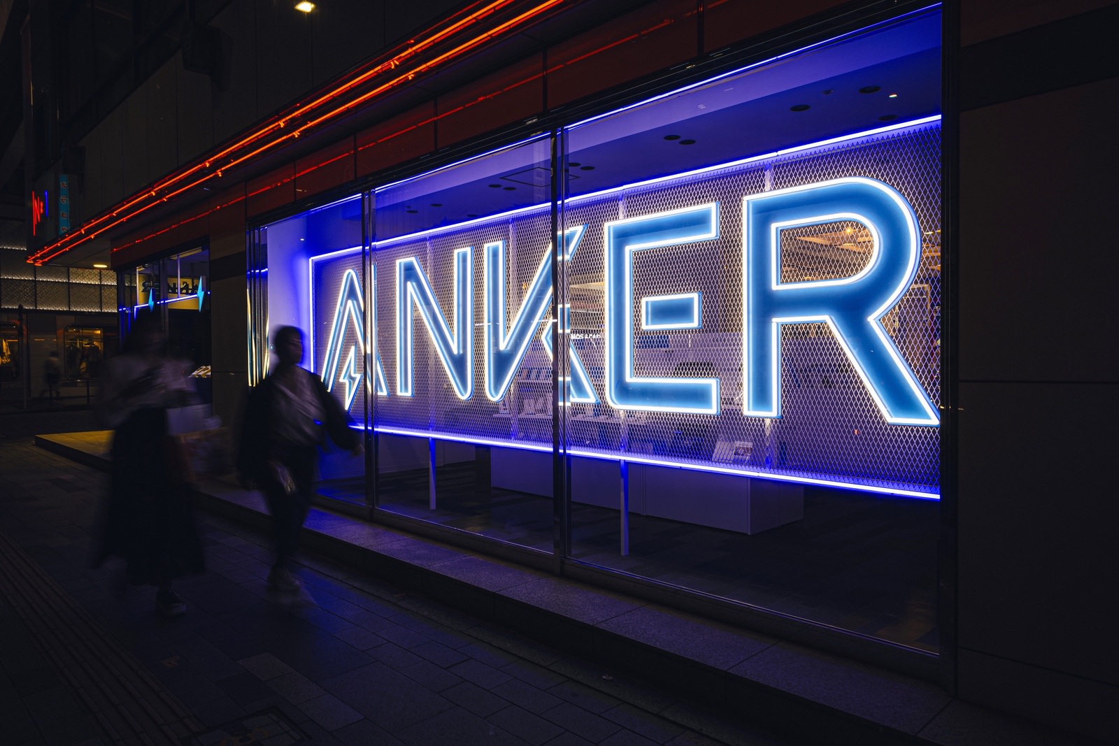 Anker-Store-Ginza-New-Open-13.jpg