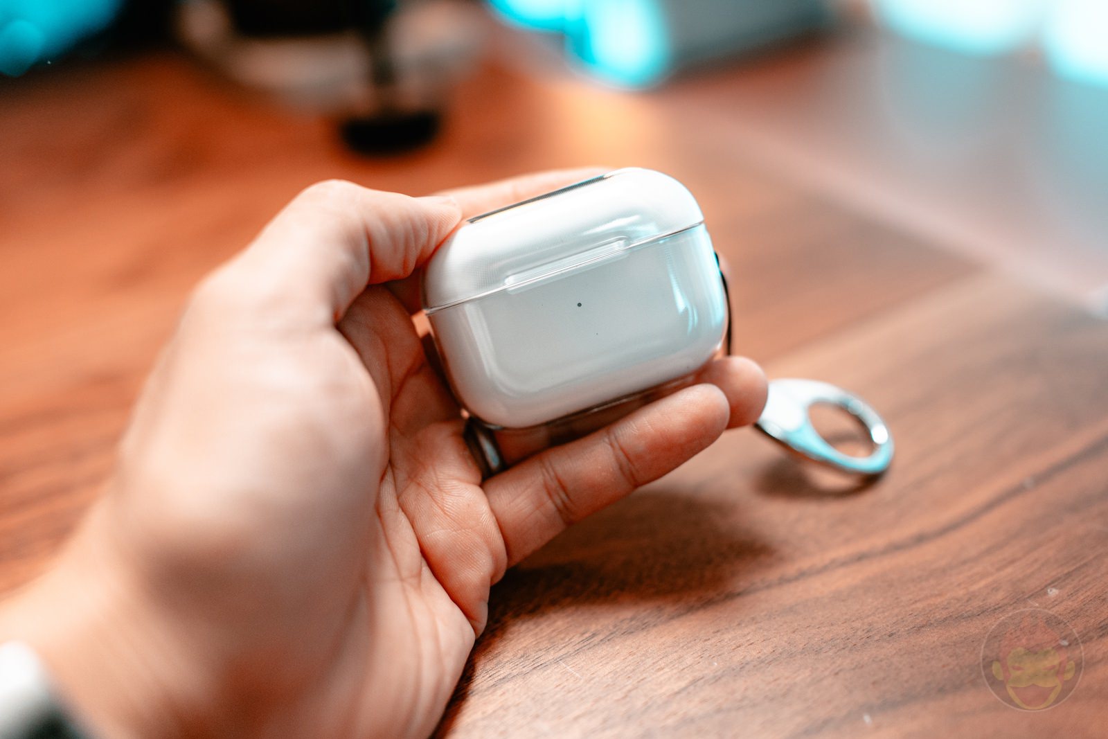 JINCOLLE-AirPods-Case-Review-02.jpg