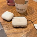 AirPods4-at-Home-and-starbucks-02.jpg