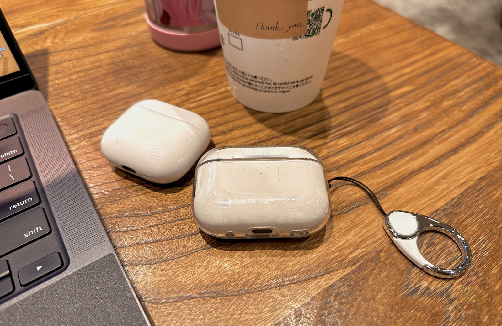 AirPods4 at Home and starbucks 02