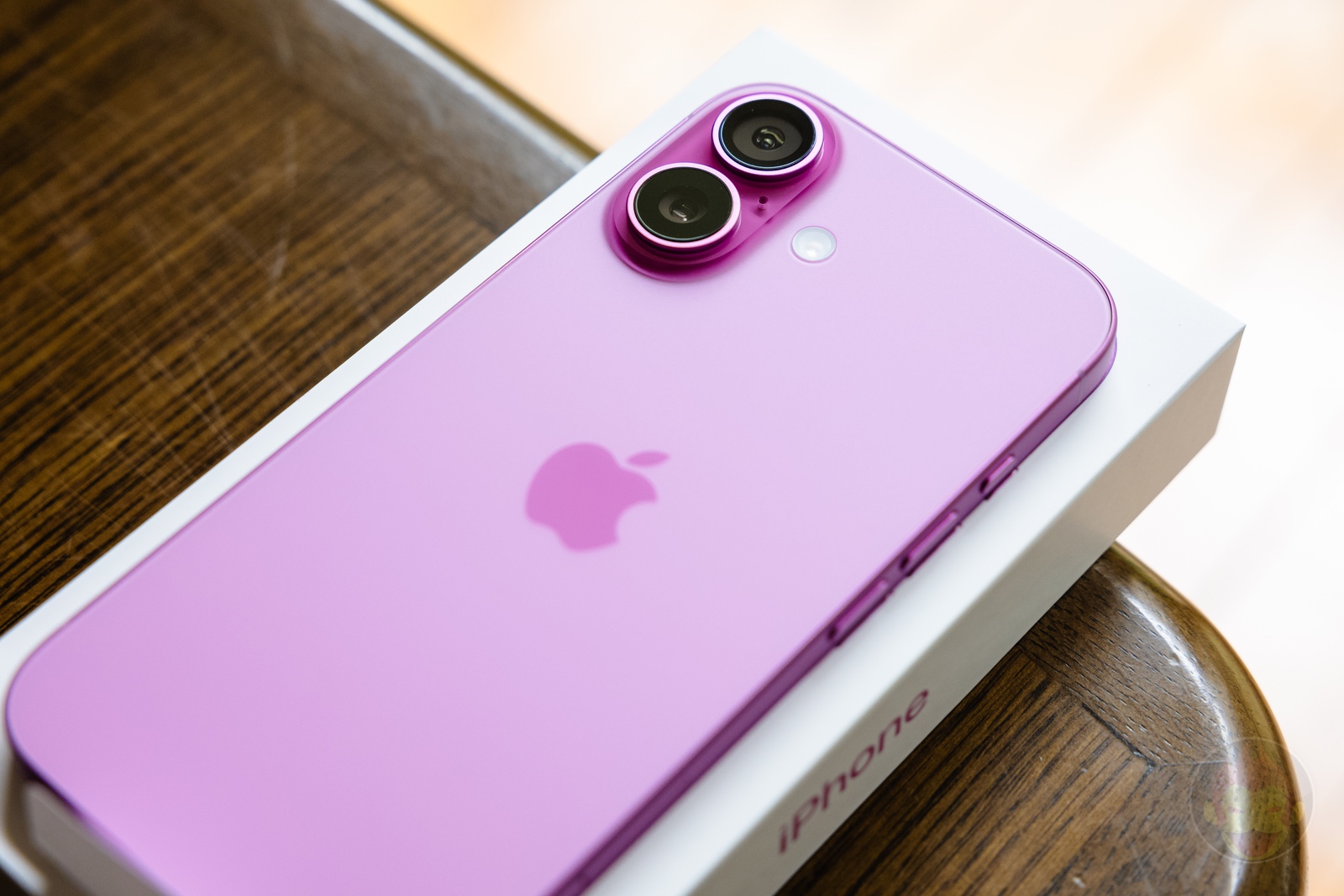 Iphone 16 pink color model 13