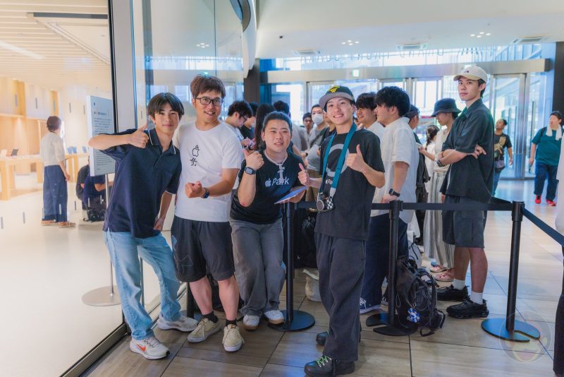 Apple-Umeda-Grand-Opening-03.jpg