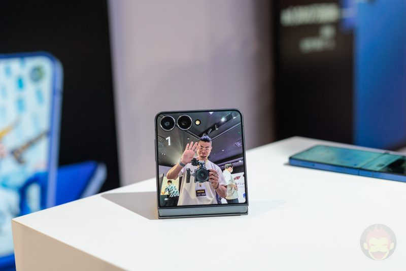 Samsung-Galaxy-Z-Flip7-Hands-on-11.jpg