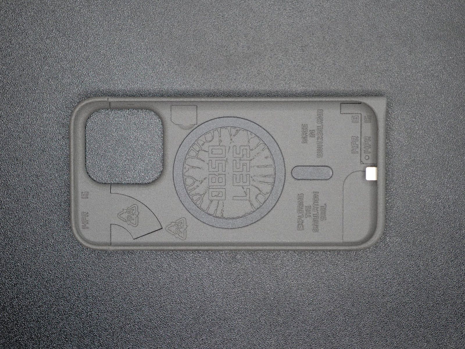 USB C case forLightning iPhones 02