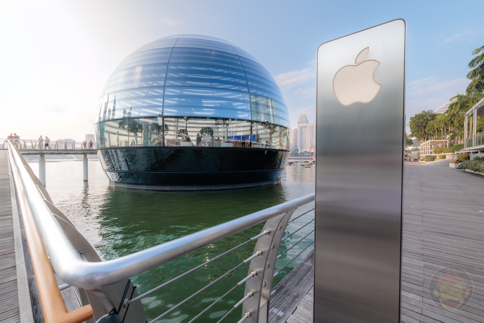 Apple Marina Bay Sands Report 05