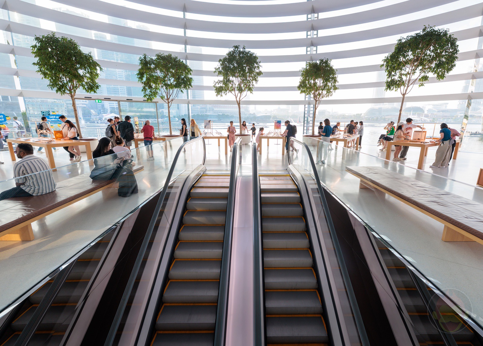 Apple Marina Bay Sands Report 10