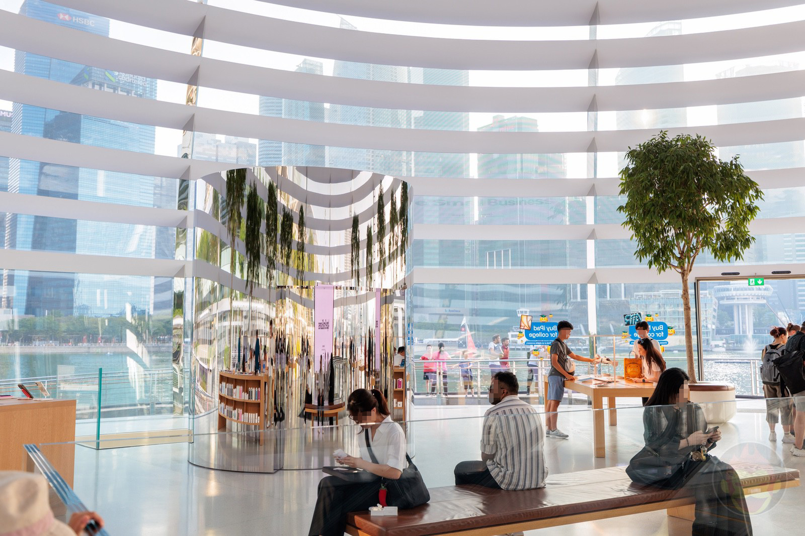 Apple Marina Bay Sands Report 12