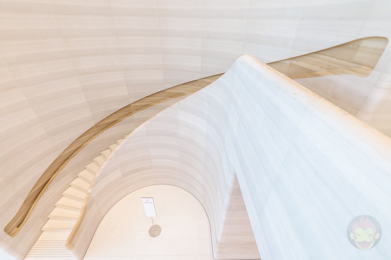 Checking-Apple-Orchard-Road-first-apple-store-in-Singapore-05.jpg Checking Apple Orchard Road first apple store in Singapore 05